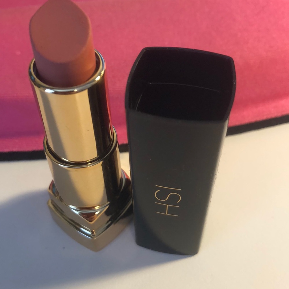 New never used. Ish Hydra Matte lipstick uplifted